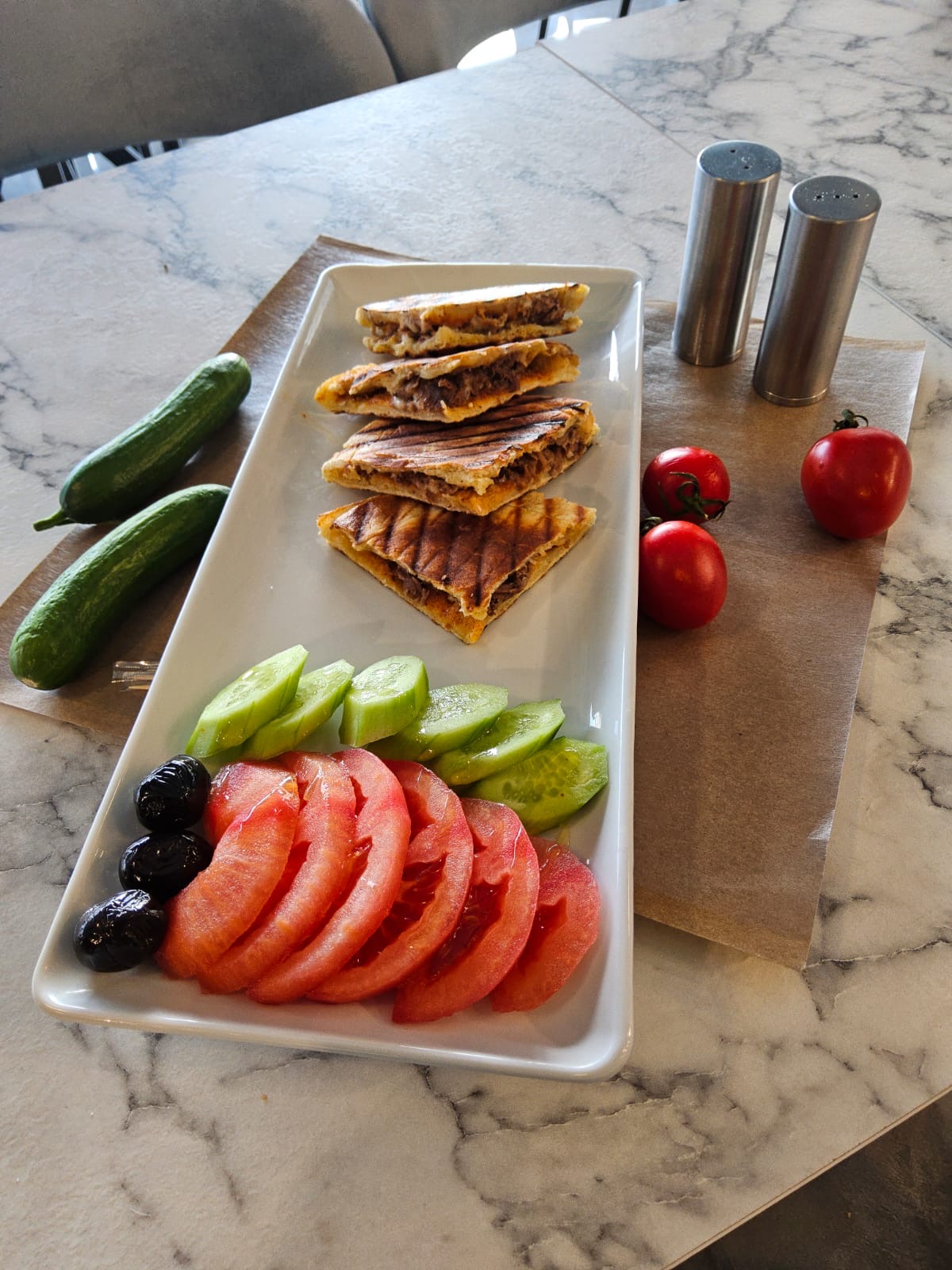 Kavurmalı bazlama (acukalı)